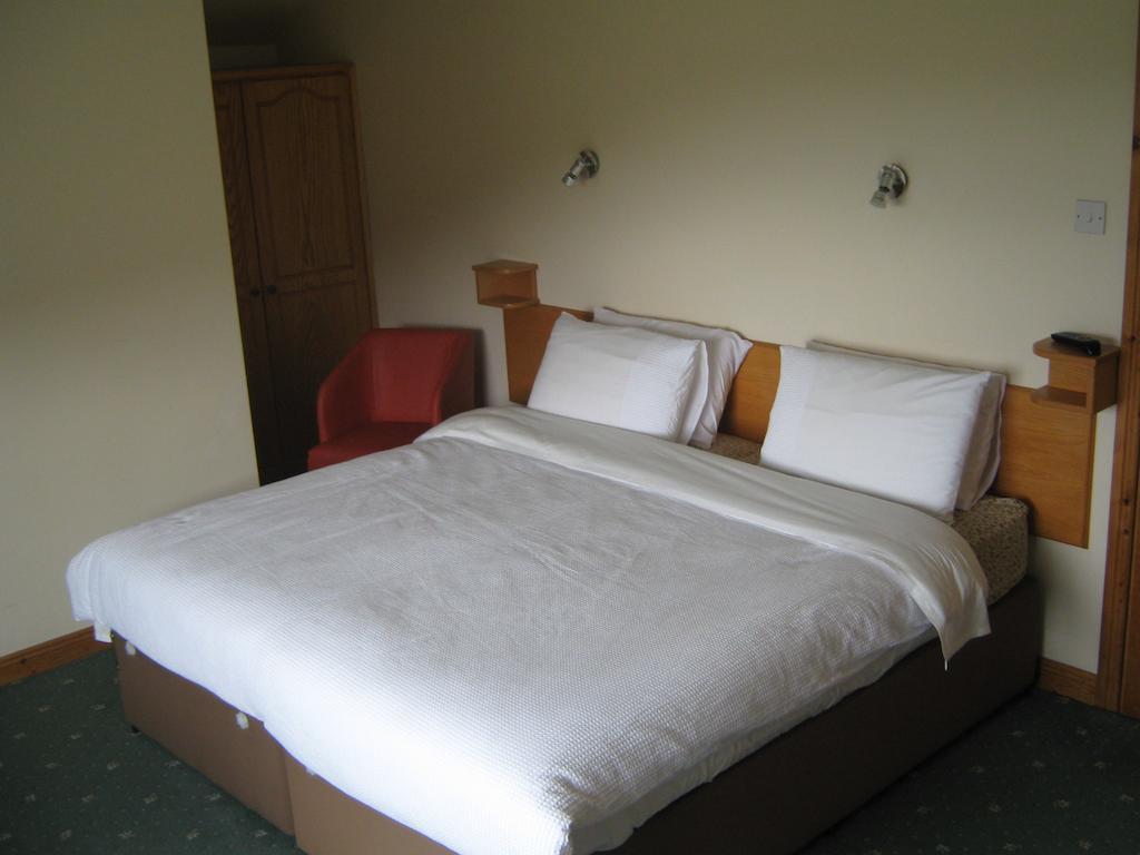 Iveragh Heights Bed & Breakfast Cahersiveen Dış mekan fotoğraf
